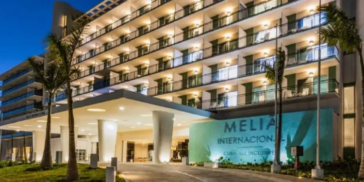 Cuba pierde industria del turismo y cadenas hoteleras: abandonan o reducen operaciones en al menos 42 hoteles