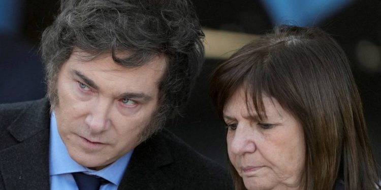 LLA busca levantar la sesión del Senado para evitar que Adorni quede bajo fuego por una interpelación