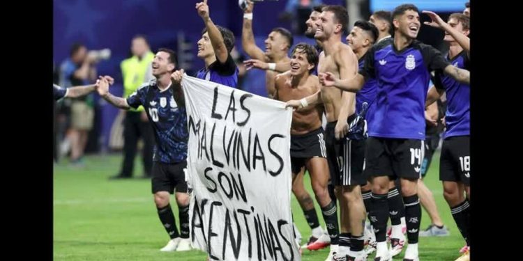 Malvinas: Un video y las ambigüedades de Milei debilitan el reclamo que  un diario británico considera inevitable discutir