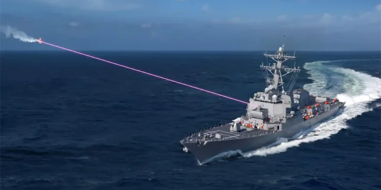 Estados Unidos acelera el desarrollo de láseres de 500 kW para enfrentar misiles de crucero y enjambres de drones
