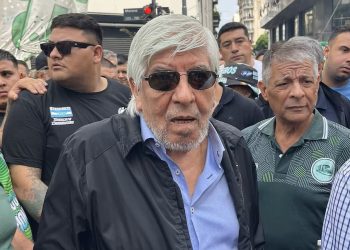 Empresarios del interior desafían a Moyano e impulsan convenios regionales para Camioneros