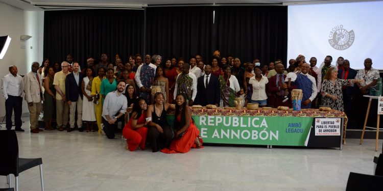 Annobón conmemoró cuatro años de su declaración de independencia y denunció medio siglo de represión y abandono