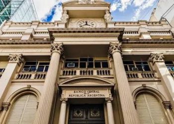 Milei busca blindar al Banco Central contra la emisión política de moneda