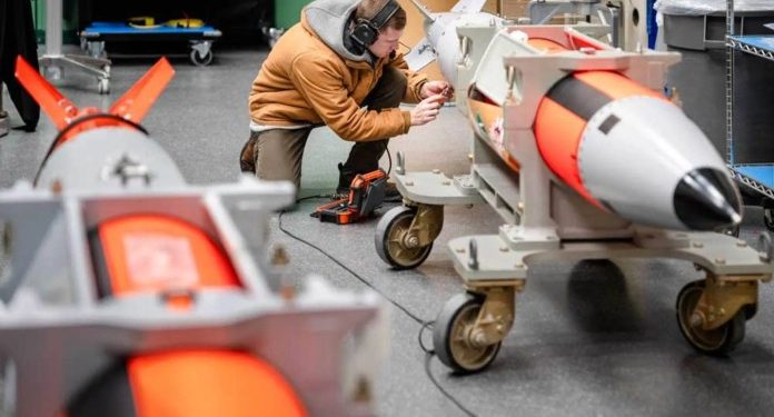 Estados Unidos acelera la producción de la B61-13, su nueva bomba nuclear para objetivos estratégicos reforzados