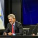 Caputo se asegura cubrir la deuda hasta 2027. El Tesoro comprará dólares al Banco Central