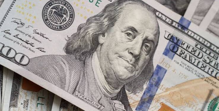 El dólar cerró junio en máximos de siete meses y encendió una señal para el segundo semestre