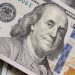 El dólar cerró junio en máximos de siete meses y encendió una señal para el segundo semestre