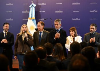 Karina Milei reordena la tropa política sin Adorni y busca en Tucumán una foto de poder con gobernadores