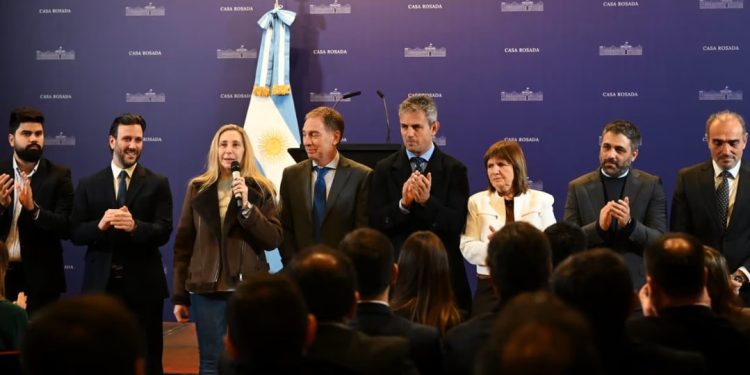 Karina Milei reordena la tropa política sin Adorni y busca en Tucumán una foto de poder con gobernadores