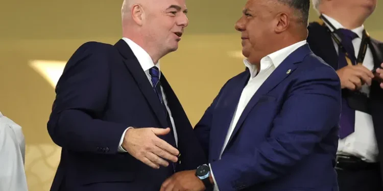 El FBI toma testimonios por los negocios de la AFA en Estados Unidos y crece la presión sobre Tapia y Toviggino