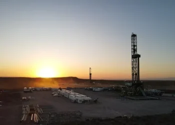 Positivo: Vaca Muerta rompe otro récord y lleva la producción petrolera argentina por encima de los 900.000 barriles diarios
