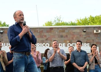 El banquero que viene de apoyar a Milei a festejar con Insaurralde. El negocio de los dólares SIRA