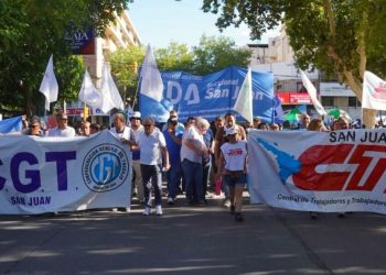 La CGT retoma la ofensiva contra Milei y marcha al Congreso junto a jubilados y movimientos sociales