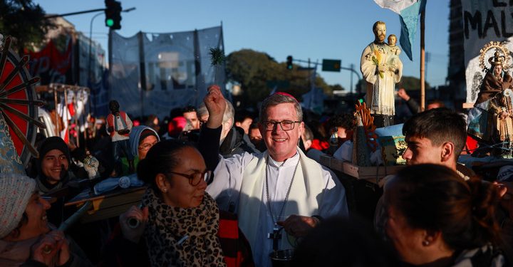 San Cayetano: García Cuerva cuestionó la resignación social y advirtió que “el sueldo no alcanza”