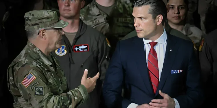 Hegseth vacía la cúpula del Ejército de Estados Unidos en plena presión de Irán, Rusia y drones