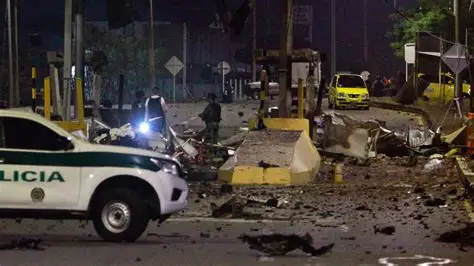 Coche bomba contra la Policía en Cúcuta: el ELN busca desafiar al nuevo gobierno antes de la asunción de De la Espriella