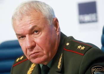 Un general, hoy en la Duma, admite que Rusia pretende avanzar hasta la frontera occidental de Ucrania y descarta una paz cercana