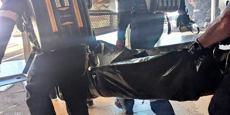 Crimen de guerra: Rusia golpea un shopping repleto en la ciudad natal de Zelensky qué deja 15 muertos y 130 heridos