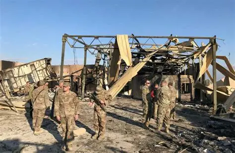 Irán anunció un ataque contra una base estadounidense en Kuwait mientras explosiones sacudieron el emirato