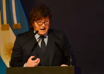 Entre gritos e insultos, Milei defendió su economía: “La foto sigue horrible, pero la película es la mejor”