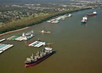 Resolución de Sturzenegger paraliza los puertos y amenaza con bloquear exportaciones e importaciones