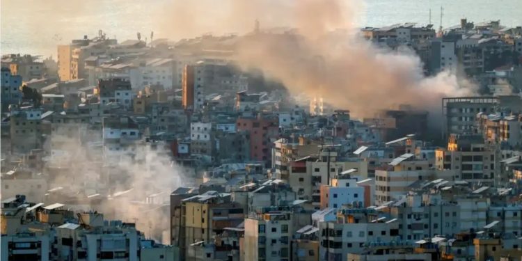 Irán volvió a atacar a Emiratos y Abu Dabi respondió con un bloqueo económico total a Teherán