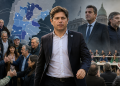 Kicillof se despega de Massa y Máximo y arma su propio peronismo federal