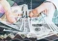 Dólar a $1.500: el costo de contenerlo empieza a golpear a los bonos