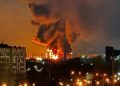 Ucrania golpea el corazón petrolero ruso: Kirishi arde y la escasez de combustible amenaza con agravarse