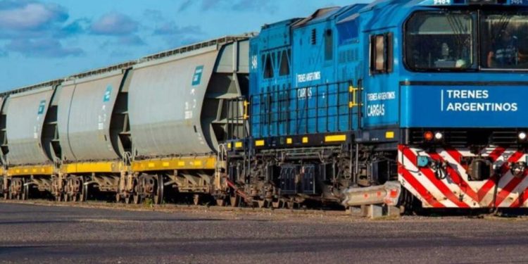 Belgrano Cargas busca capital privado, pero el riesgo político enfría a los inversores