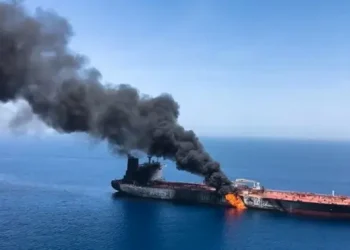 Con dos minas, Irán convierte Ormuz en una trampa explosiva y amenaza al comercio mundial