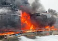 Guerra sin pausa: Rusia lanza 453 drones y Ucrania incendia el corazón petrolero de Putin