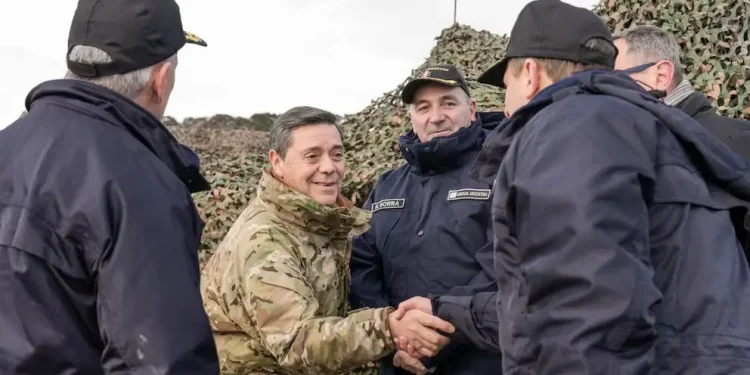 Malvinas: Un atinado Presti recoge el guiño de Trump y acelera el despliegue argentino en el Atlántico Sur