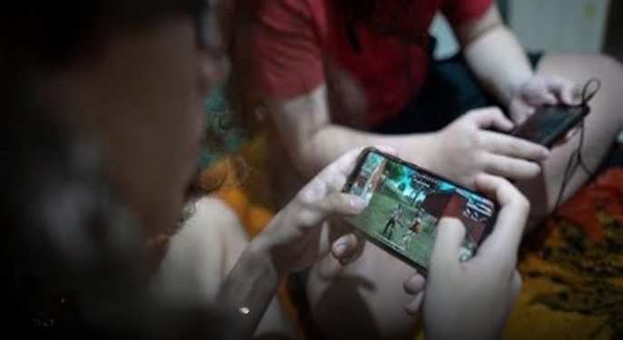 El narco va por los niños: cárteles mexicanos reclutan menores desde TikTok y videojuegos