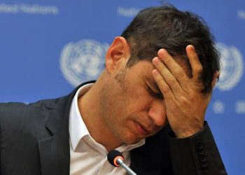 Kicillof pone $515 millones sobre ruedas: juegos, merchandising y una productora “amiga”