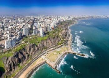 El Pacífico se recalienta frente al Perú: el mar rompe sus patrones y amenaza pesca y costa