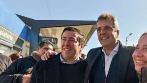 Nardini mira la Gobernación con Massa cerca y el caso Chocolate como incómodo telón de fondo