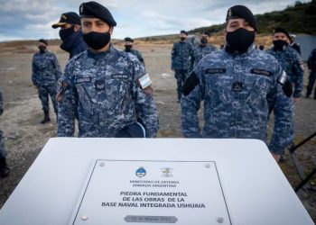 Milei acelera la demorada base de Ushuaia: Malvinas y la Antártida al centro de la estrategia argentina