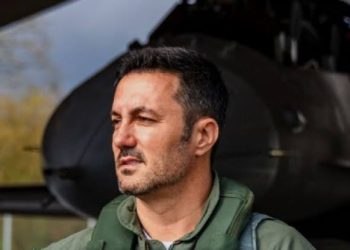 Petri acelera por Mendoza, pero IOSFA y FAdeA amenazan su carrera