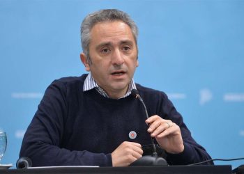 Larroque bajo sospecha: una licitación de $1.878 millones con costos difíciles de justificar