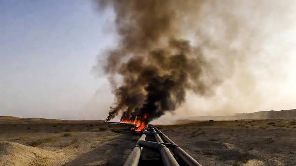 Golpe al bypass de Ormuz: drones lanzados desde Irak incendian el oleoducto clave de Arabia Saudita