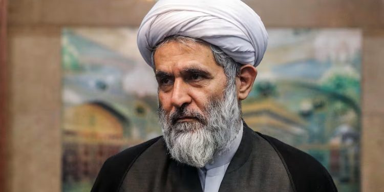 Irán: un clérigo jefe del Basij habría saboteado desde adentro el alto el fuego con Estados Unidos