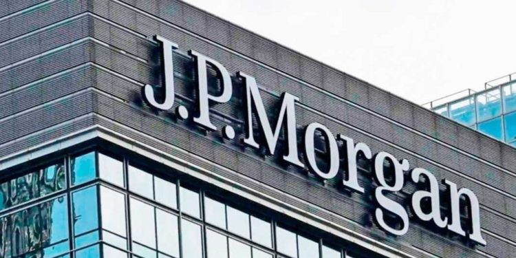 “J.P. Morgan prende la alarma: derrumbe de la actividad y fuerte recorte del crecimiento”