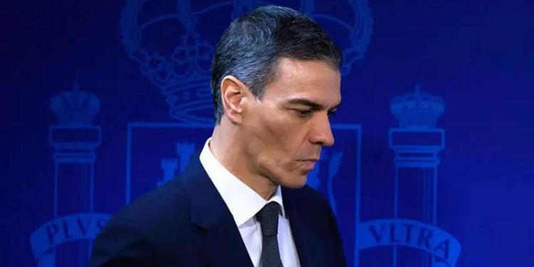 Sánchez acumula diez frentes que reavivan el debate sobre la calidad democrática en España