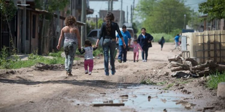 Córdoba: la pobreza se concentra donde está el voto que puede definir la capital