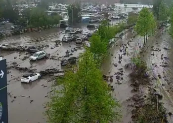 Aluvión deja a Chile bajo el barro: lluvias extremas y ductos tapados. Tremendas Imágenes