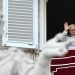 León XIV reapareció tras su operación, pero su gira por Argentina sigue en suspenso