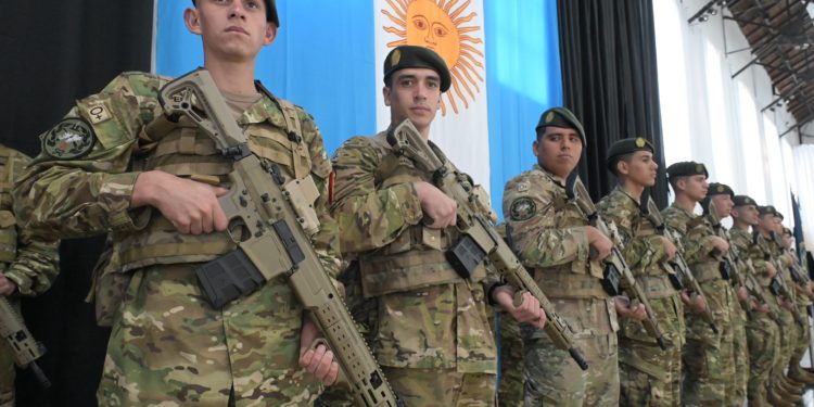 ARAD: Argentina moderniza el fusil pero profundiza su dependencia industrial