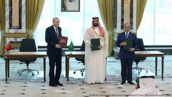 La Alianza de La Meca activa su defensa común y despliega fuerzas en Arabia Saudí