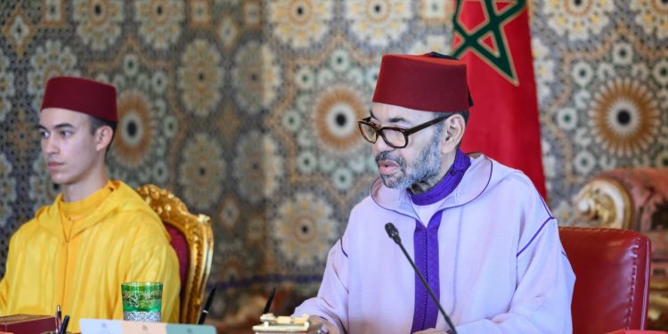 Mohammed VI designa al nuevo Gabinete y preside un Consejo de Ministros